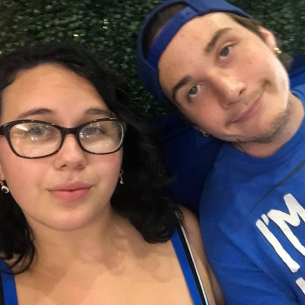 Meet your Posher, Eve